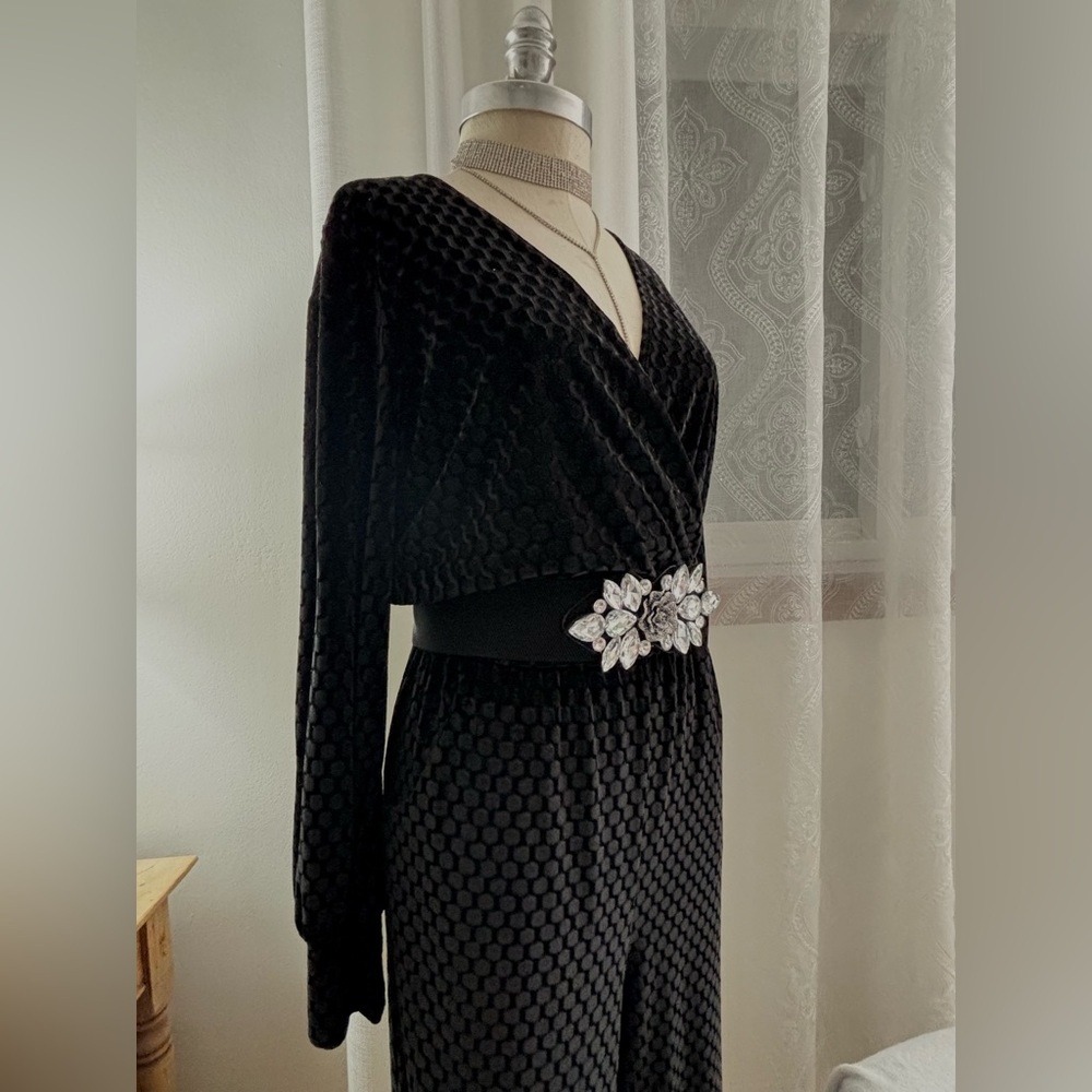 Nikki Poulos Black Jumpsuit with Velvet Design & Lantern Sleeves. EUC. Sz Large